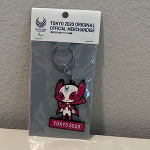Tokyo 2020 Paralympics Official Mascot Keychain - NWT